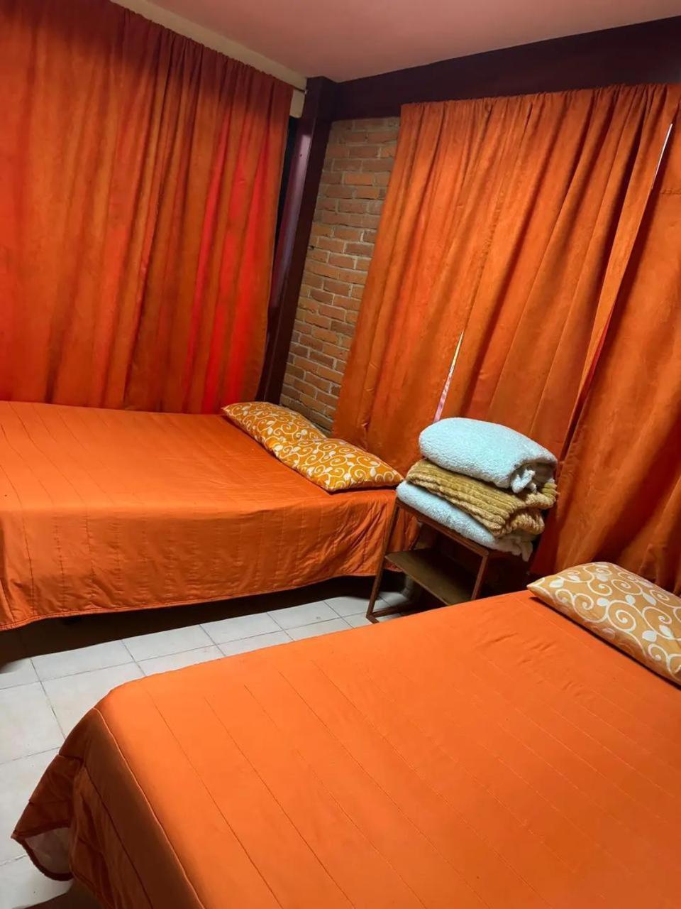 Lindo Quarto em Acomodações Particulares